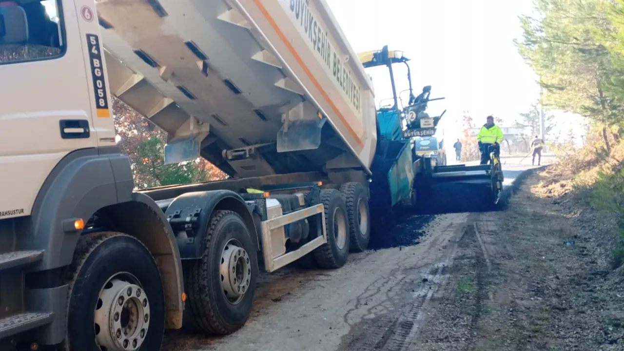 Sakarya'da şehrin en uzak noktasına kadar ulaşım yenileniyor