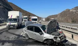 Bilecik Pazaryeri’nde trafik kazası: 3 yaralı