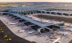 Temmuz'da 1,3 milyon yolcu İzmir’den havalandı