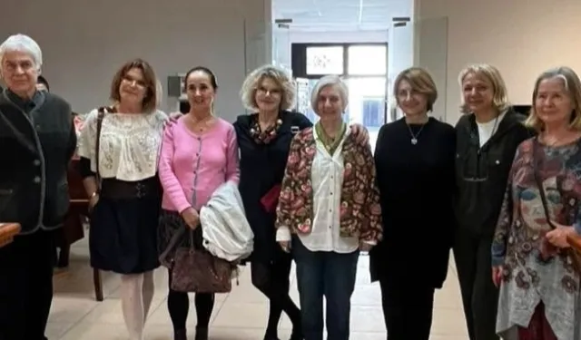 Ayvalık’ta ‘Nisan Geçidi Çağdaş Sanat Sergisi’