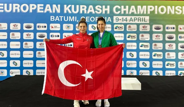 Sakaryalı kuraş sporcusu Gürcistan’da bayrağımızı dalgalandırdı