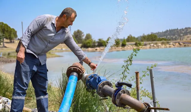 Mersin’de sulama borusu desteğiyle çiftçiye can suyu